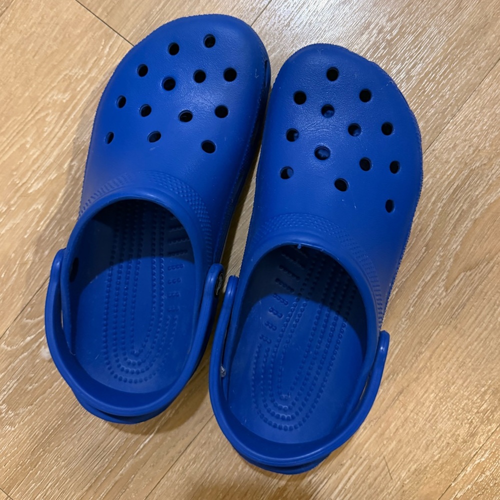 CROCS Classic Blue Clogs